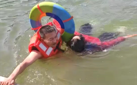 溺水救援（溺水救援视频）