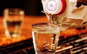 茅台酒制酒工序中高温摘酒时的温度是多少 高温摘酒的温度是多少